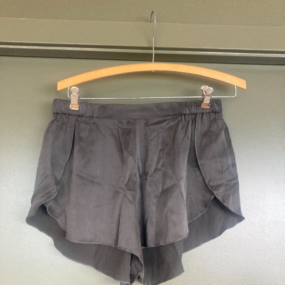 Lunya 100% Silk Sleep Shorts Charcoal Small